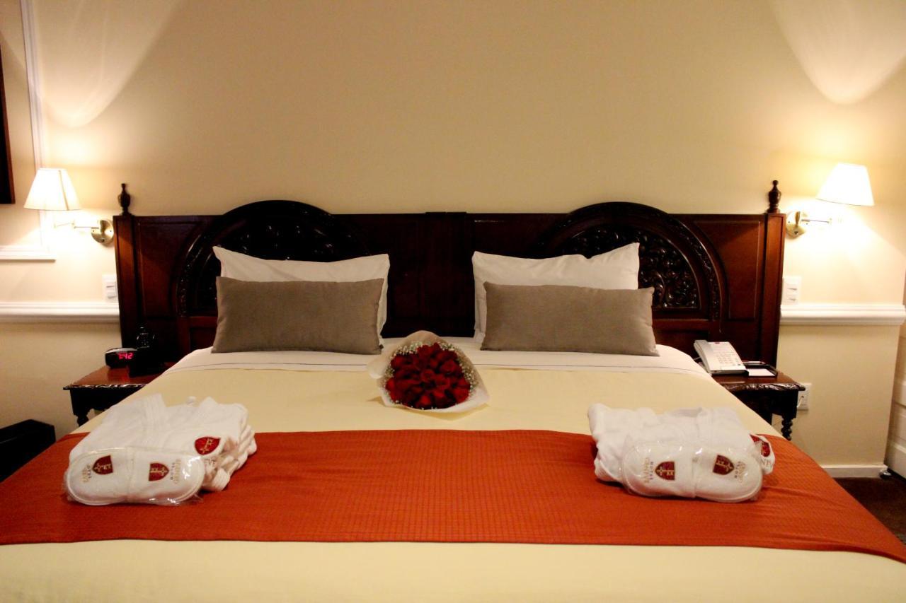 فندق جنيف مدينة مكسيكو المظهر الخارجي الصورة A bedroom at the hotel