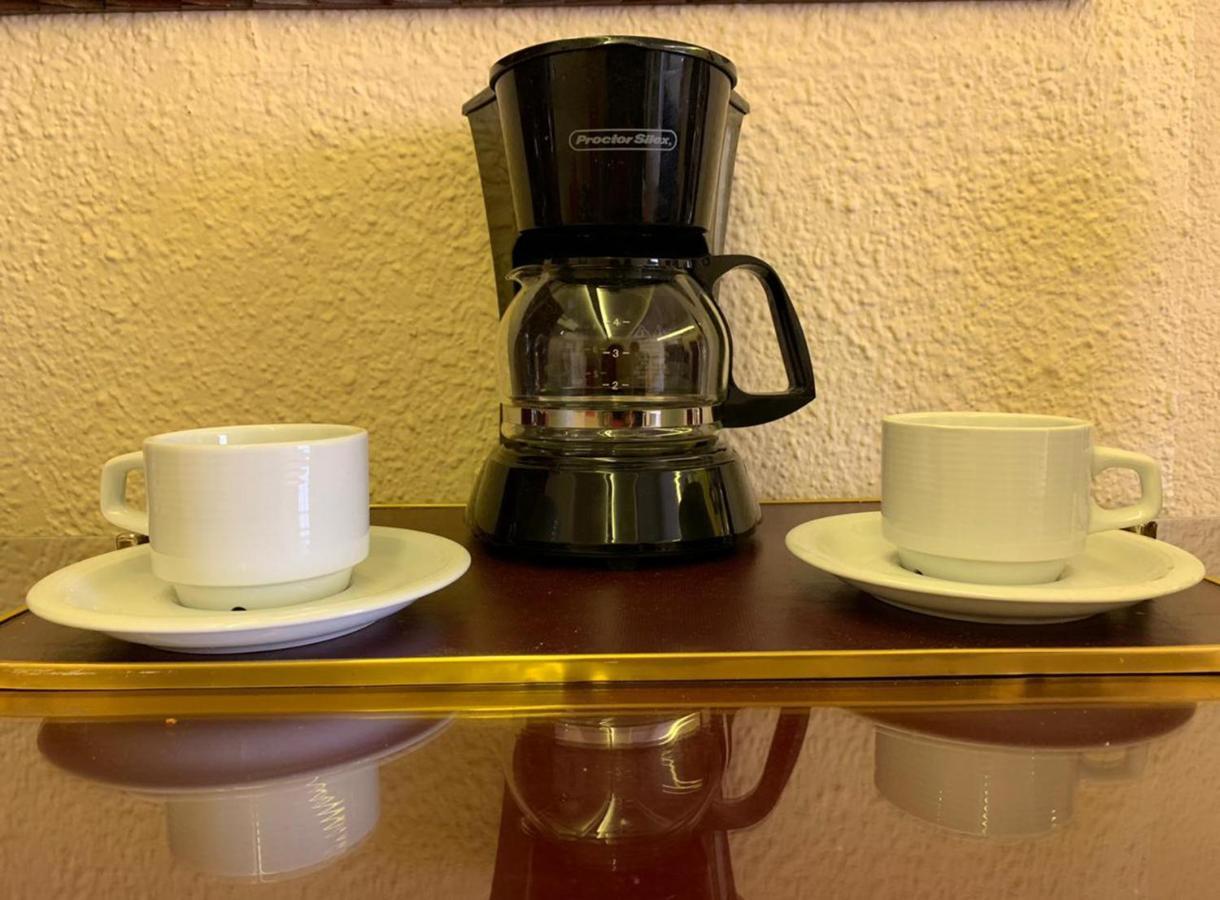 فندق جنيف مدينة مكسيكو المظهر الخارجي الصورة A coffee pot